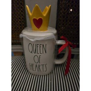 NWT Rae Dunn Disney Alice in Wonderland Queen of Hearts Mug Topper